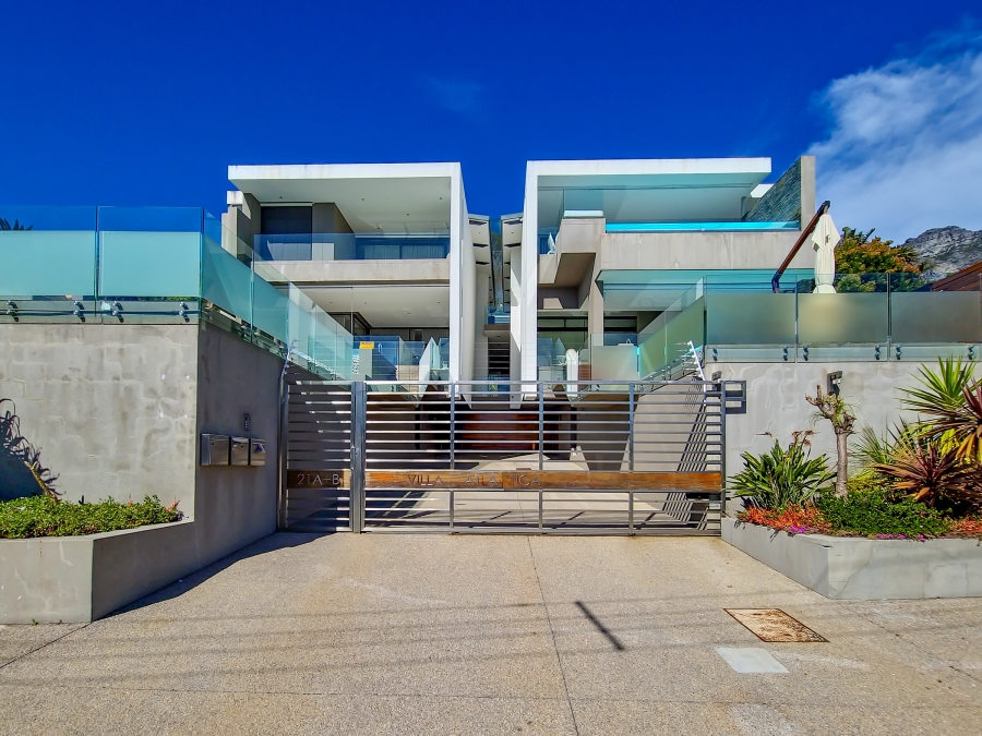To Let 4 Bedroom Property for Rent in Camps Bay Western Cape